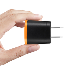REIKO 1 AMP DUAL COLOR PORTABLE USB TRAVEL ADAPTER CHARGER IN ORANGE BLACK